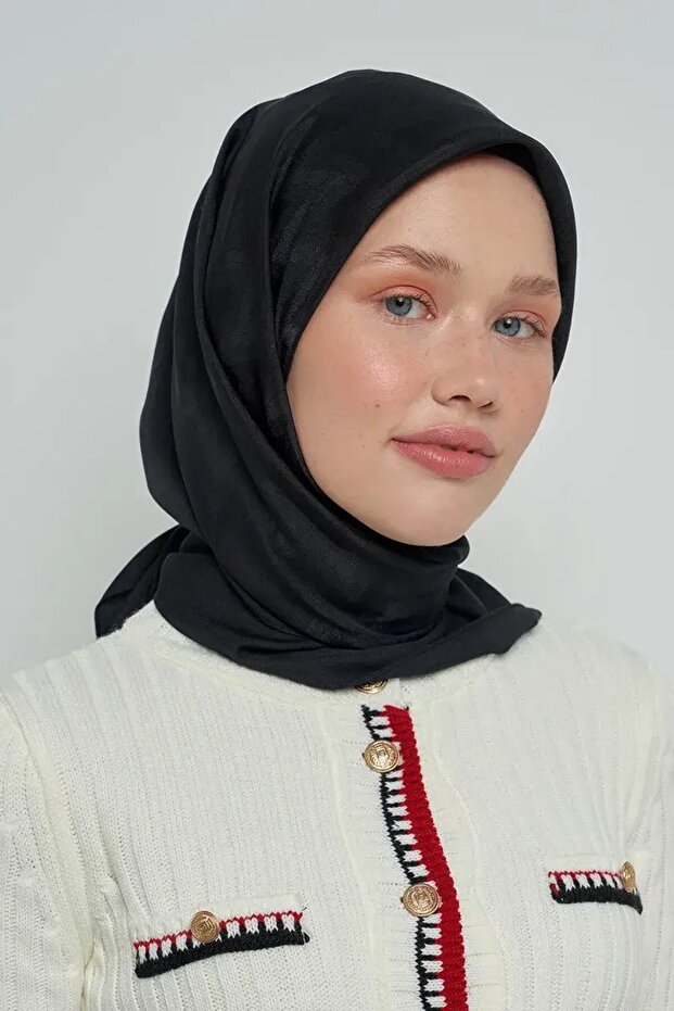 Black Zigzag Patterned Cotton Scarf