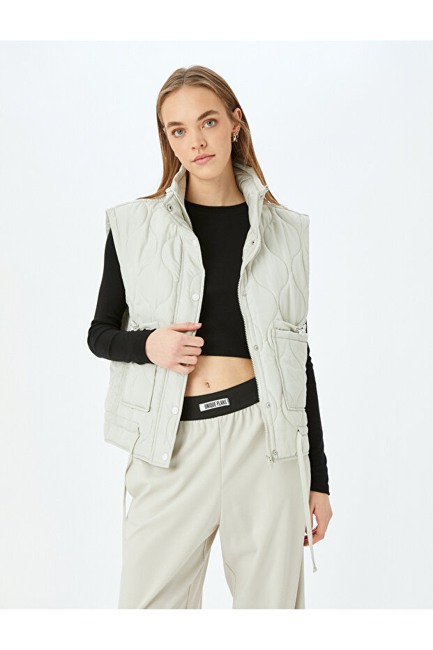 Quilted Oversize Sleeveless Hooded Vest