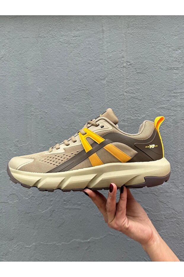 Premium Men's Sports Shoes, Suitable for Running and Walking