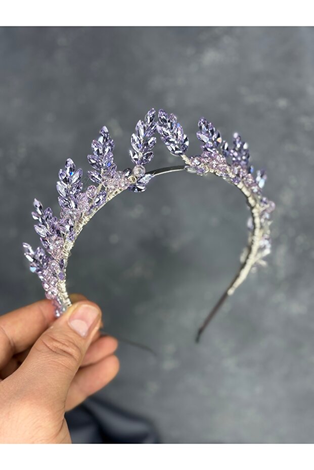 Venus Leaf Patterned Bride and Henna Crown - 3