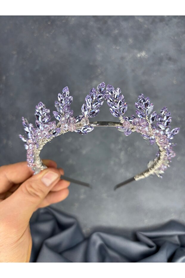 Venus Leaf Patterned Bride and Henna Crown - 1