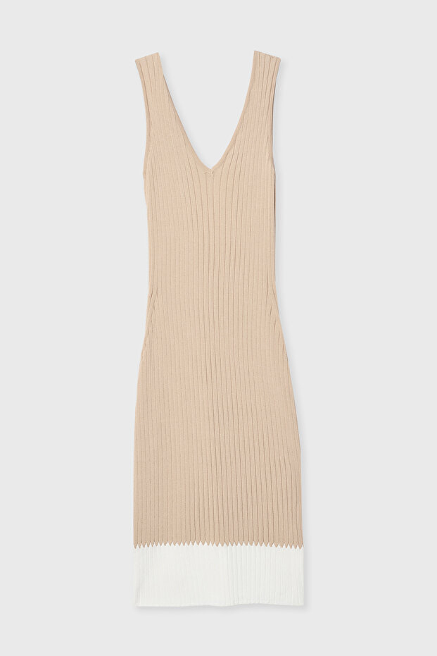 V Yaka Triko Elbise - 7