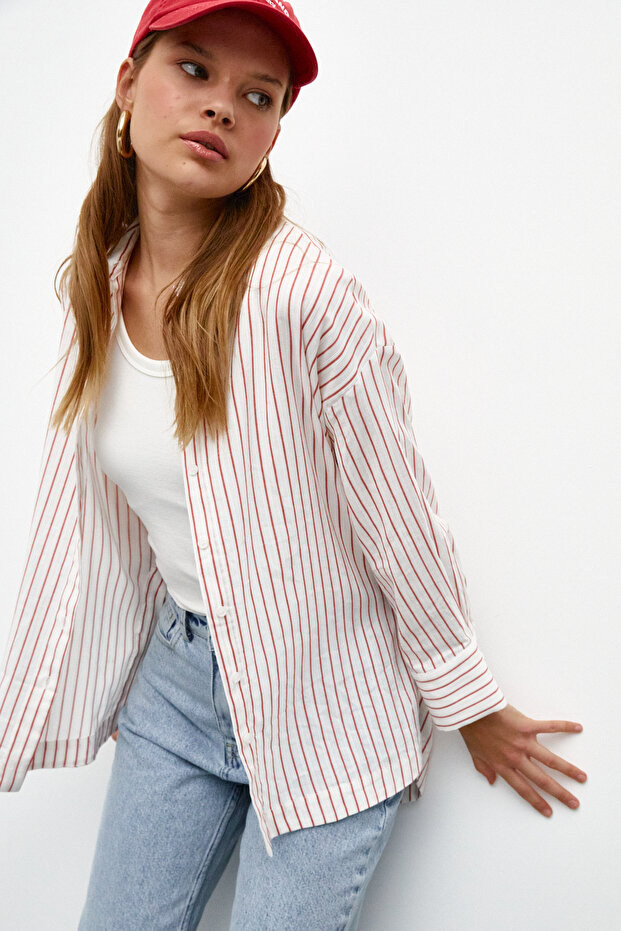 Yırtmaçlı Oversize Gömlek - 1