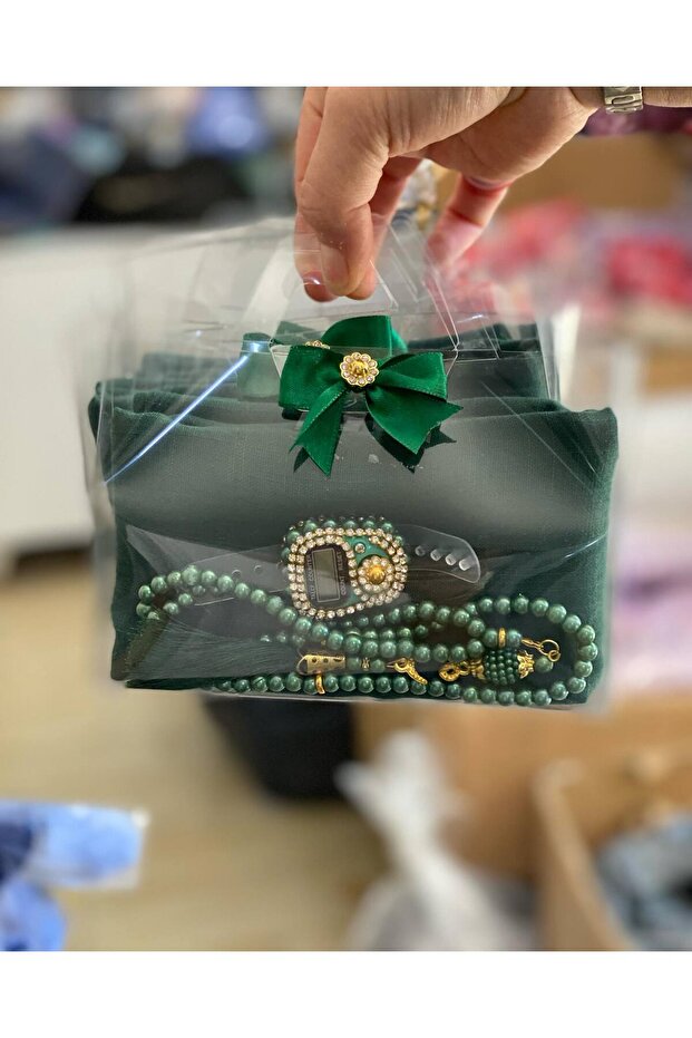 Pack of 10 Women's Umrah, Hajj Gift Set, Cheesecloth, Pearl Prayer Beads, Stoned Zikrmatik