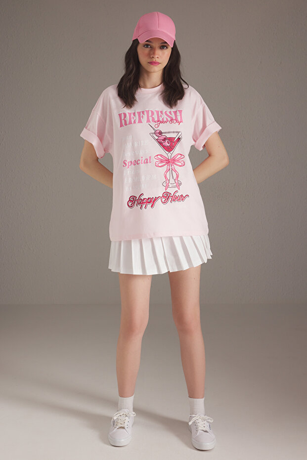 Açık Pembe %100 Kalın Pamuklu Kokteyl Baskılı Oversize/Geniş Kesim Örme T-Shirt TWOSS25TS00163 - 1