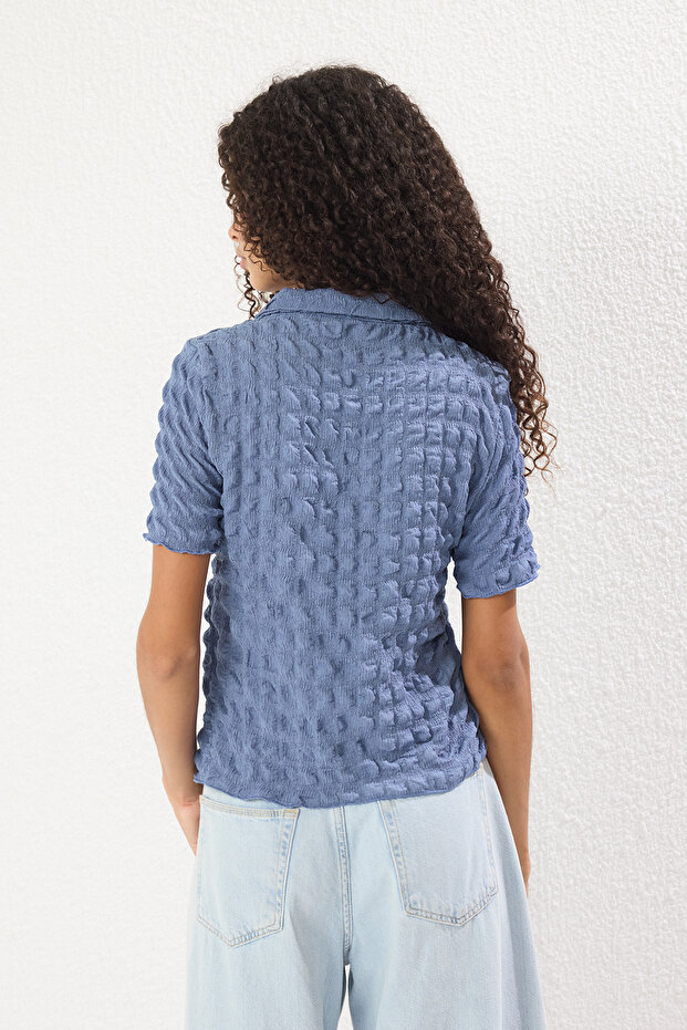 Indigo Dokulu Fitted/Vücuda Oturan Kısa Kollu Esnek Örme Bluz TWOSS24BZ00429 - 4