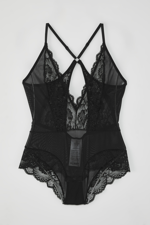 Siyah Tül Dantel Detaylı Kapsız Örme Body THMSS25BD00008 - 5