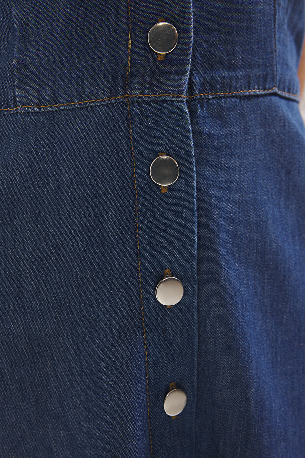 Mavi Eteği Volanlı Halter Yaka Midi Denim Elbise TWOSS25EL00601 - 3
