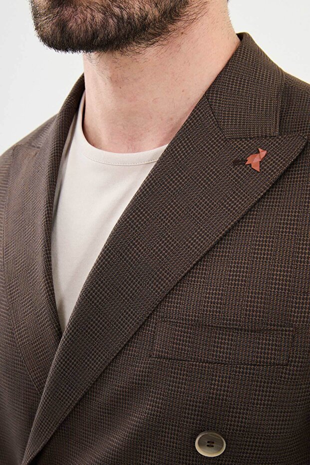 Suit Pointed Collar - 2