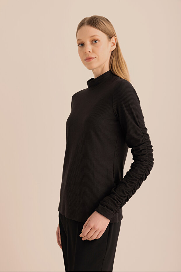 Büzgü Detaylı Örme Body - 5