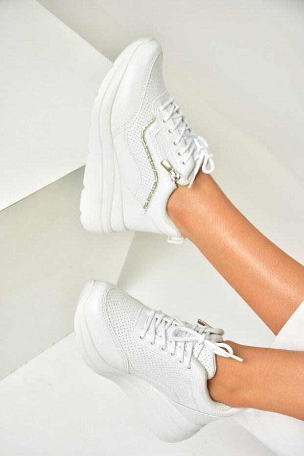 U 702020709 White Thick Sole Sports Shoes Sneakers