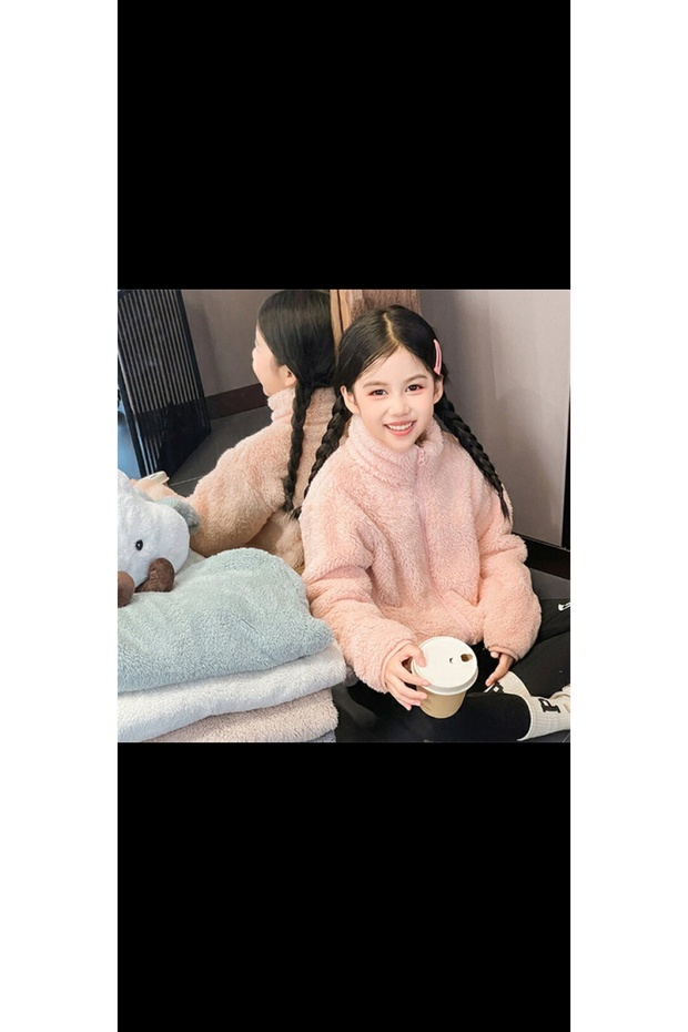 سترة قطيفة مع جيب بسحاب - 1