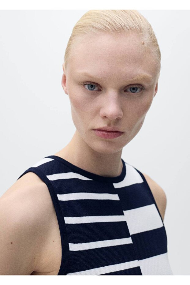 Çizgili triko elbise - 8