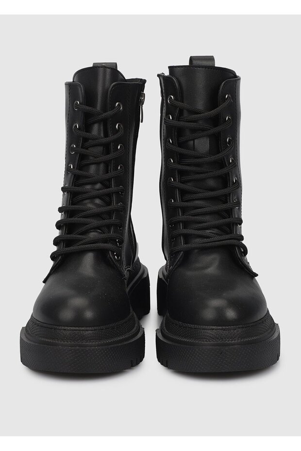 Siyah Kadın Bot - 3