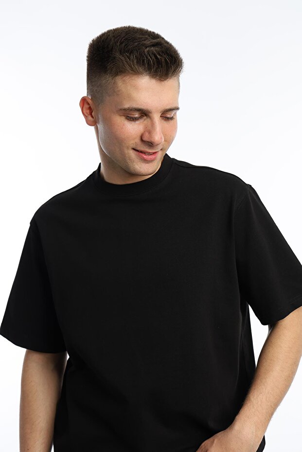 Μαύρο ανδρικό μπλουζάκι Oversize Basic - Crew Neck - 3