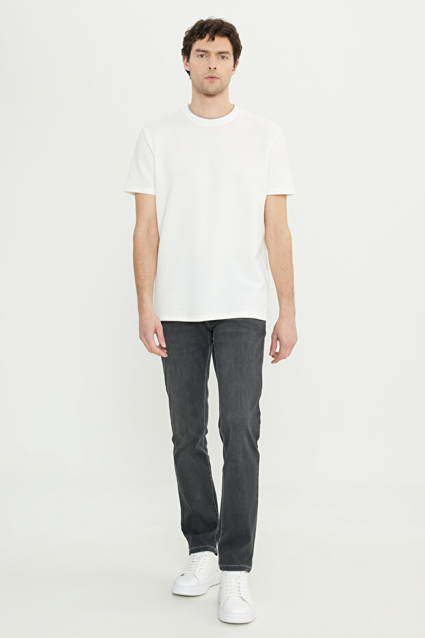 Pamuklu Slim Fit Dar Kesim Polo Yaka Jakarlı Esnek Beyaz Tişört - 2