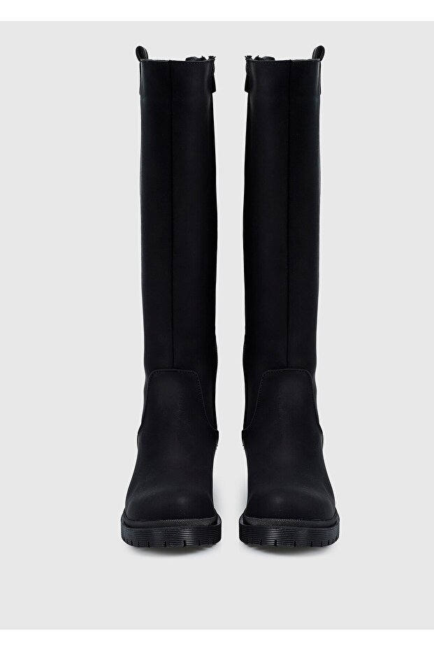 Siyah Kadın Bot - 3