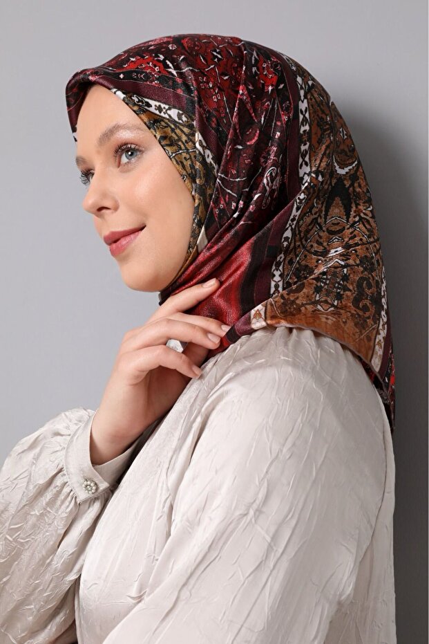 وشاح كريستال لامع بنمط عرقي