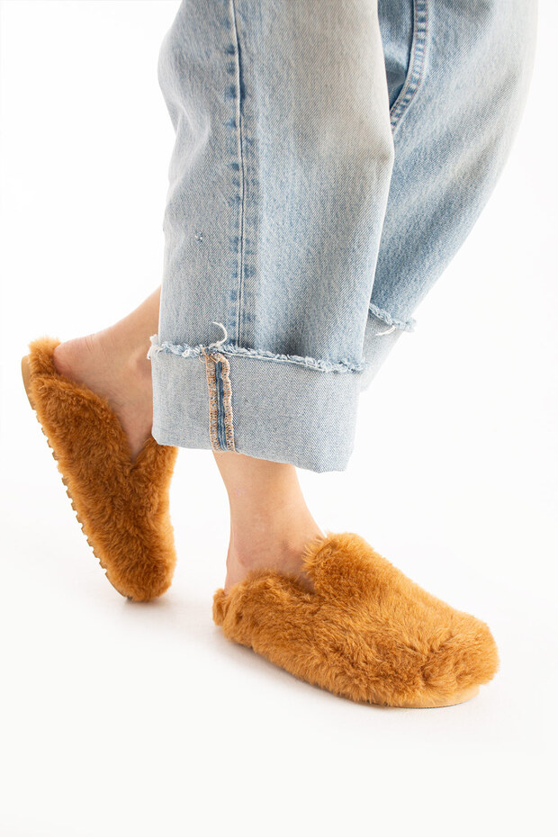 Konde Women's Furry Laceless Plush Cinnamon Color House Slippers Winter