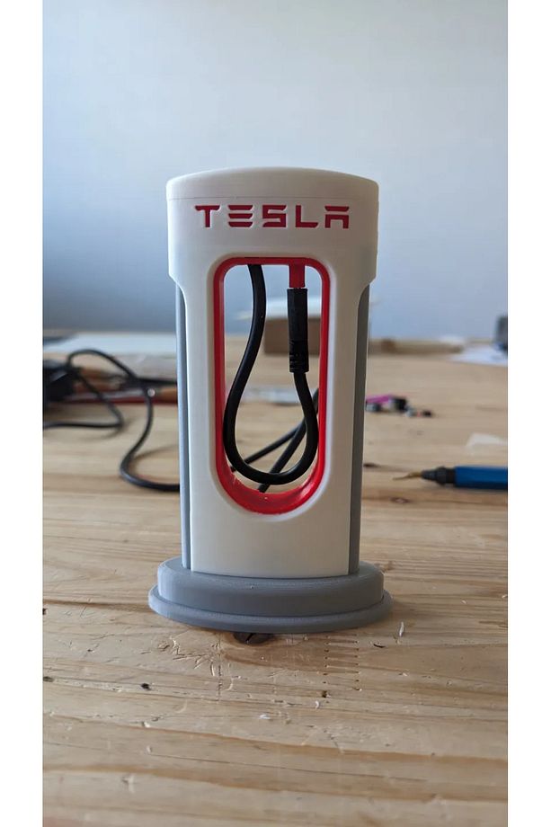 Tesla Yüksek Hızlı Telefon Şarj Stand Typce - 1