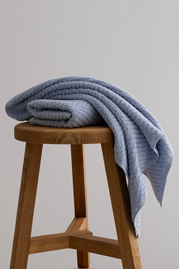 Ivory Blue Embossed Textured Micro Fiber 100% Cotton 2 Piece Bath Towel Set 50 X 90 - 70 X 140 1118A