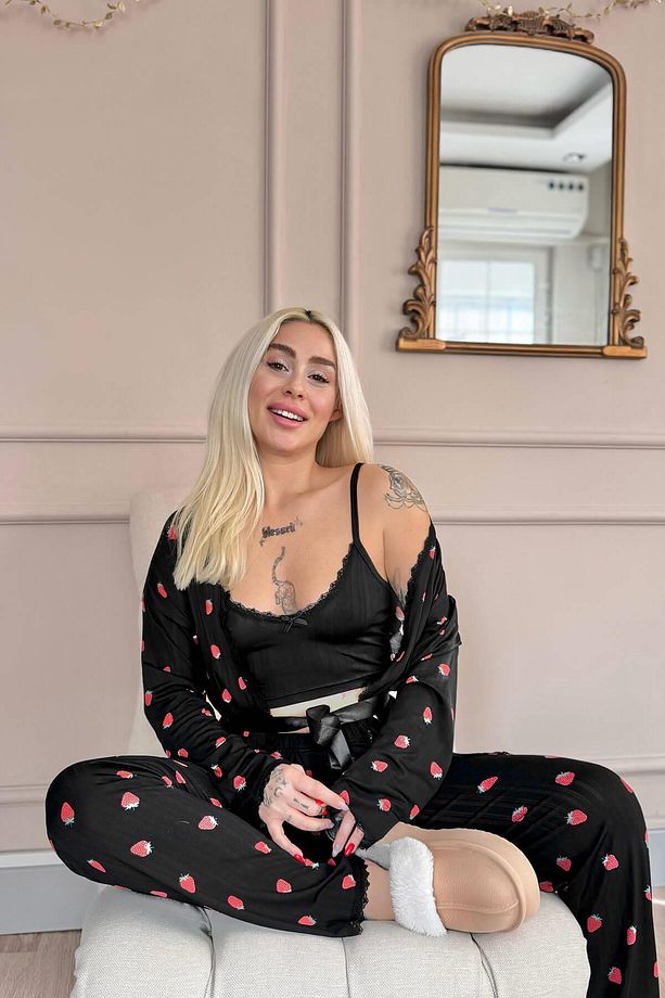Siyah Noir Fraise Desenli Sabahlıklı Marlenka Pijama Takımı - 3