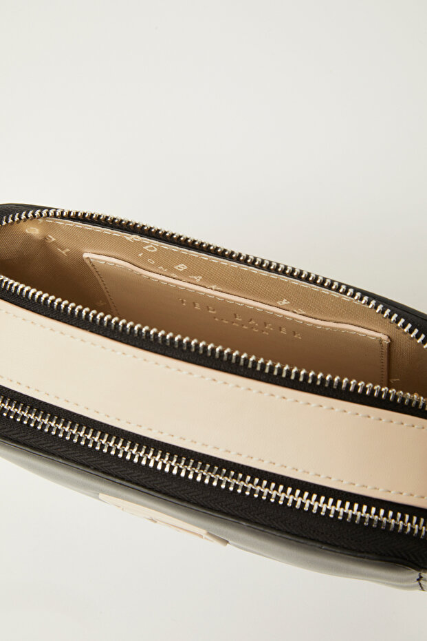 Düz Cilt Askılı Çapraz Çanta - 4