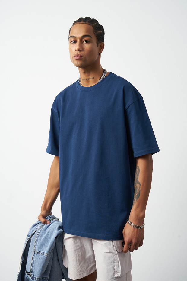 Oversize Stitching Detailed Premium Basic T-Shirt - 4