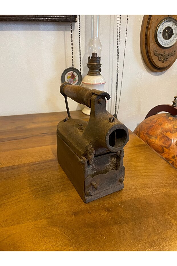 Antika kömürlü ütü - 3