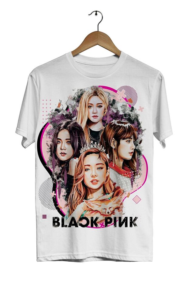 - تي شيرت أبيض مطبوع رقميًا للجنسين من Blackpink Group -Dream-
