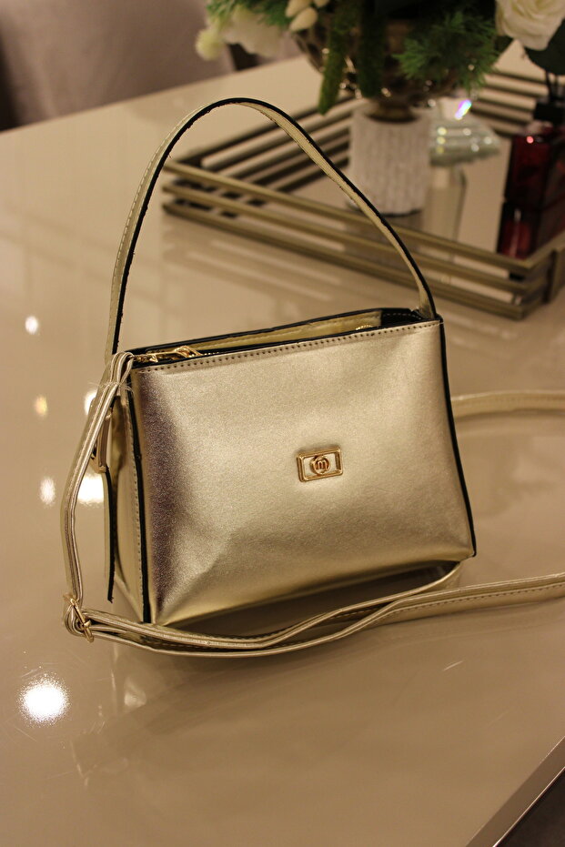 Women's Mini Gold Hand and Shoulder Bag Daily Use / Faux Leather