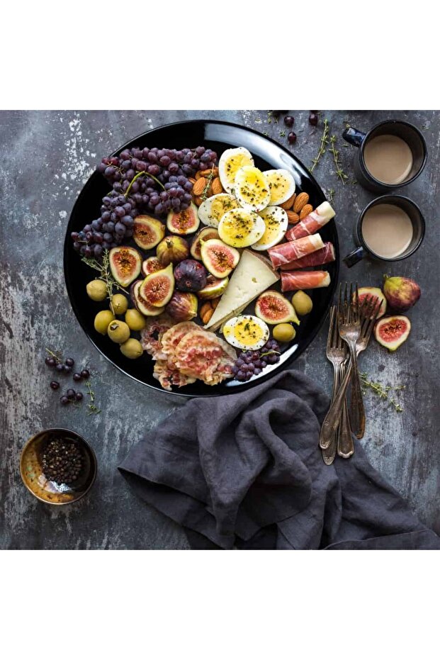 Set of 4 Dinner Plates: Versatility and Style in Glossy Black - 4