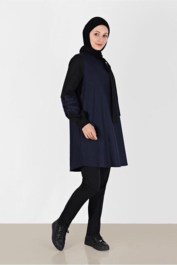 PATCH PATTERNED TUNIC WITH TIE DETAIL 42443 - 3