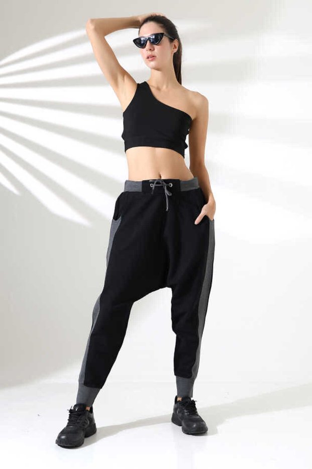 Women's Black Half Baggy Street Style Sweatpants Tt 800