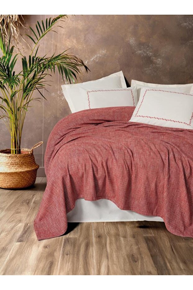 طقم مفرش سرير مزدوج من Embrova Chenille/طقم بيكيه باللون الأحمر الداكن