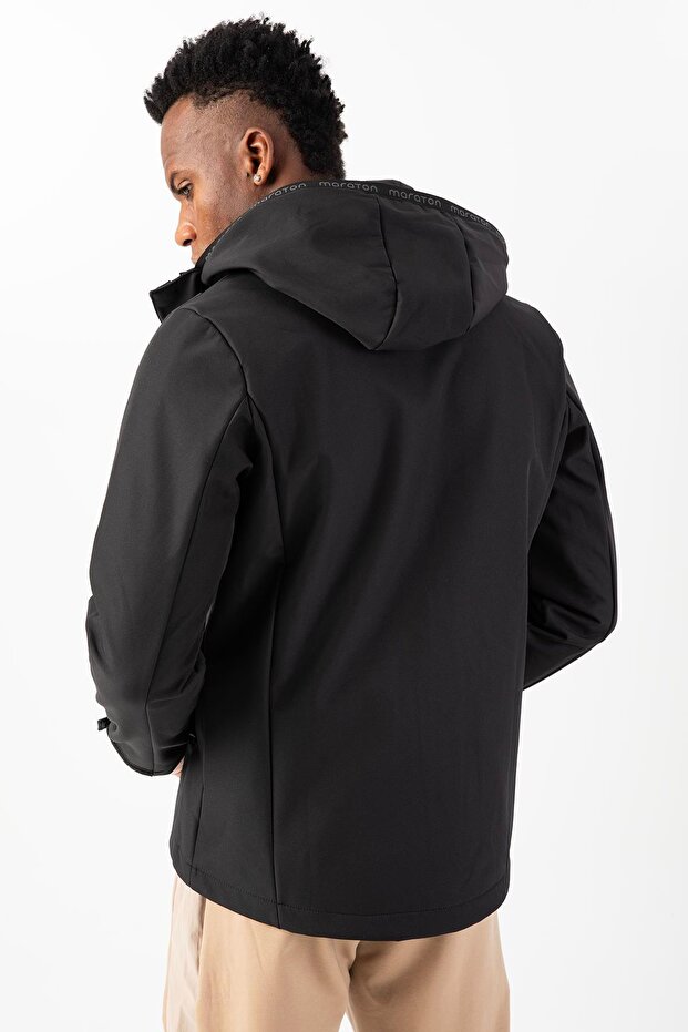 سترة رجالية عادية بغطاء رأس باللون الأسود - 4