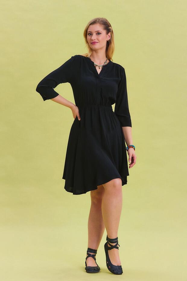 Judge Collar Button Detailed Midi Dress