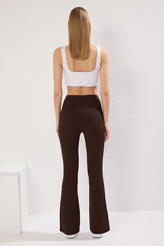 Ciemnobrązowe prążkowane legginsy sportowe do jogi, dzianinowe, hiszpańskie, TWOAW23TY00011 - 4