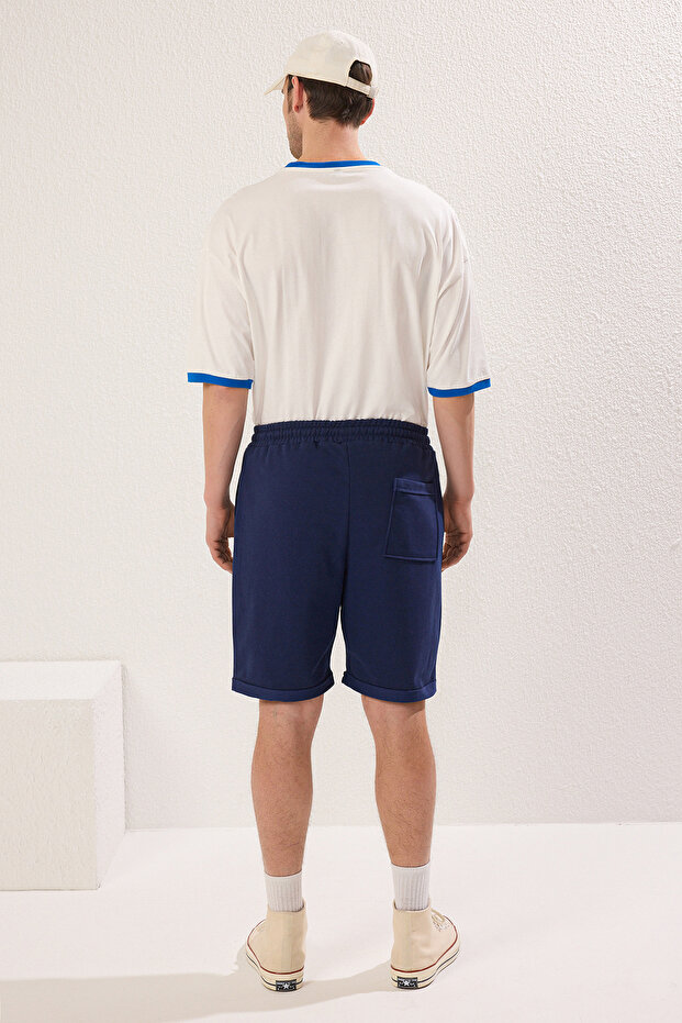Indigo Regular/Normal Kesim Orta Boy Lastik Belli Bağcıklı Duble Paça Şort TMNSS21SR0046 - 5