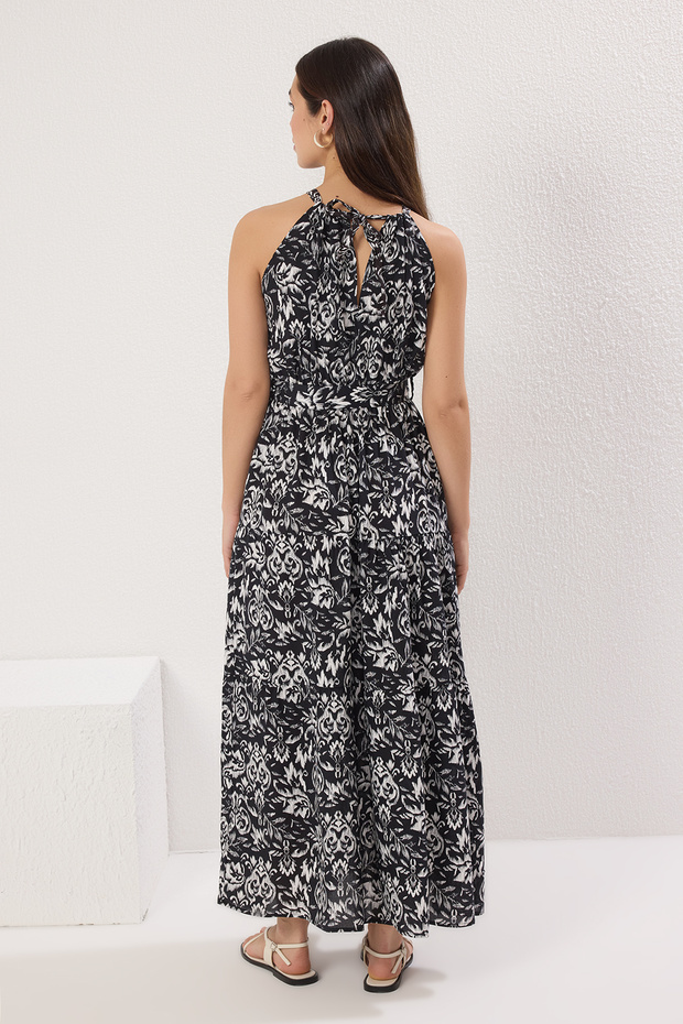 Çok Renkli Kuşaklı Boyundan Bağlamalı Halter Yaka Boho Maxi Dokuma Elbise TWOSS24EL00872 - 4