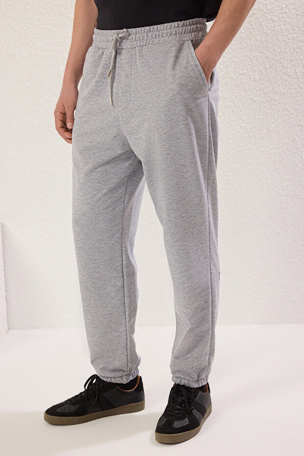 Gri Melanj Oversize/Geniş Kesim Lastik Paça Kelebek Baskılı Bol Eşofman Altı TMNSS25EA00006 - 4