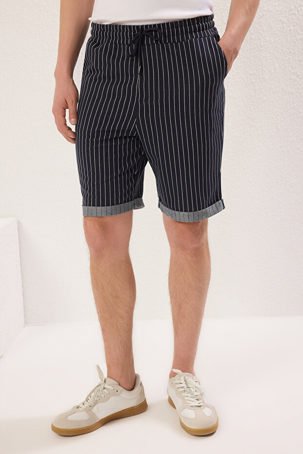 Lacivert Regular Orta Boy/Normal Kesim Çizgili Şort TMNSS20SR0200 - 3