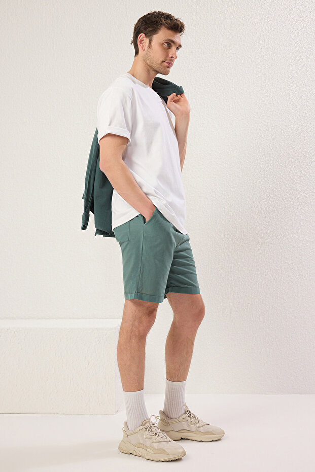 Koyu Yeşil Regular Fit %100 Pamuklu Beli Bağlamalı Şort & Bermuda TMNSS25SR00003 - 2