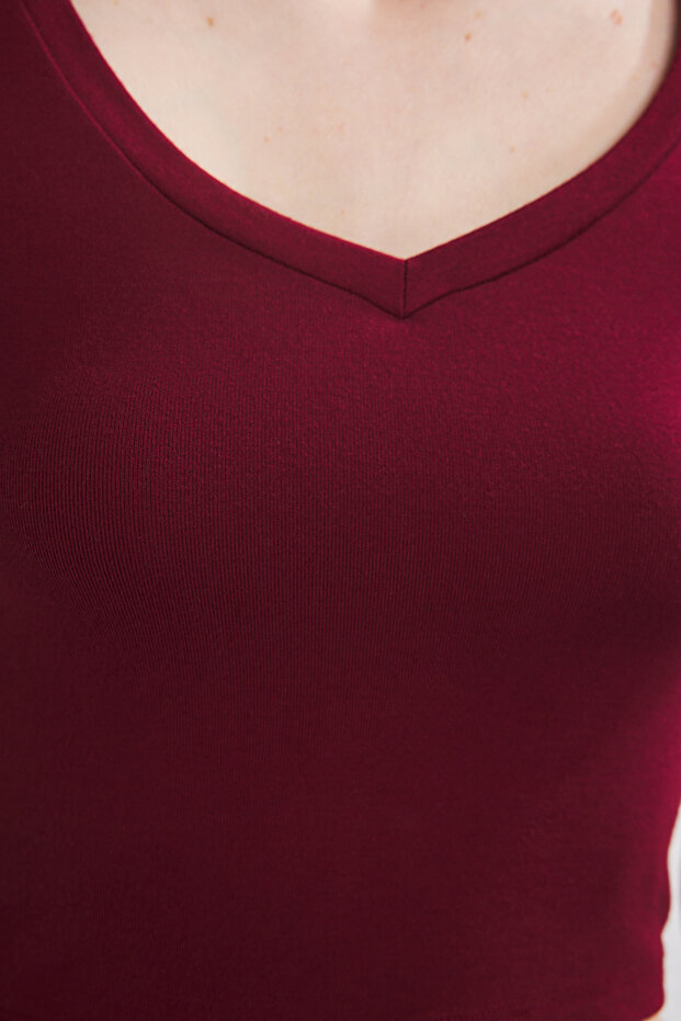 Siyah-Bordo 2'li Paket V Yaka Vücuda Oturan Crop Esnek Örme Bluz TWOSS25BZ00504 - 4