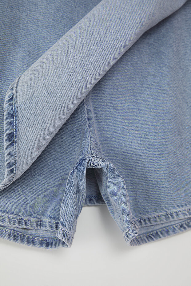 Mavi Kruvaze Bağlama Detaylı Yüksek Bel Denim Şort Etek TWOSS25SR00111 - 8