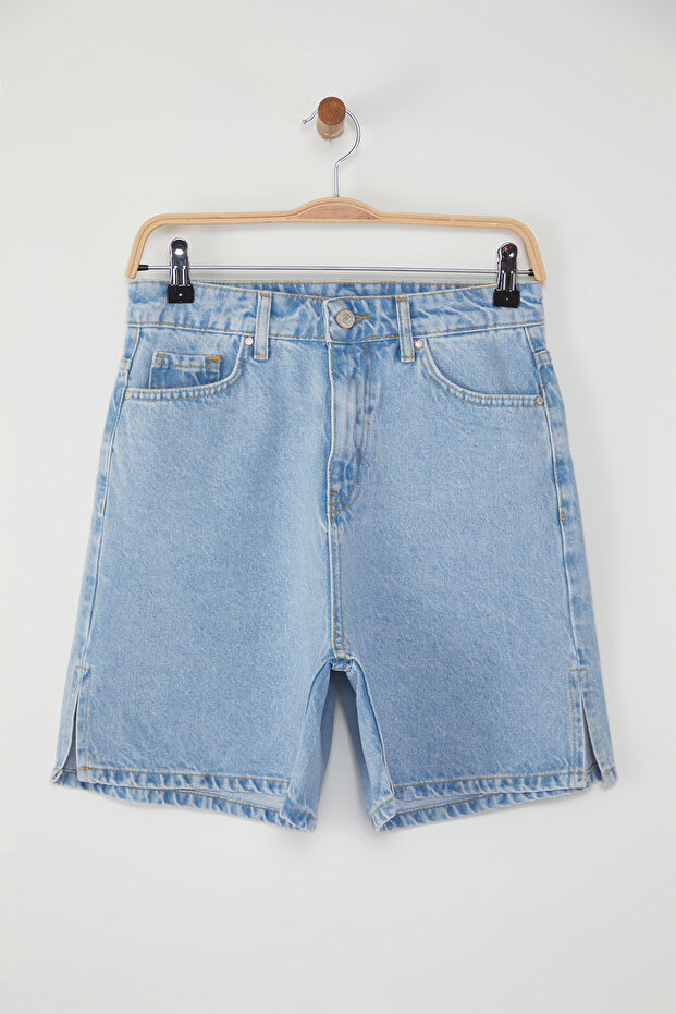 Açık Mavi Paçası Yırtmaç Detaylı Normal Bel Denim Bermuda TWOSS25SR00148 - 6