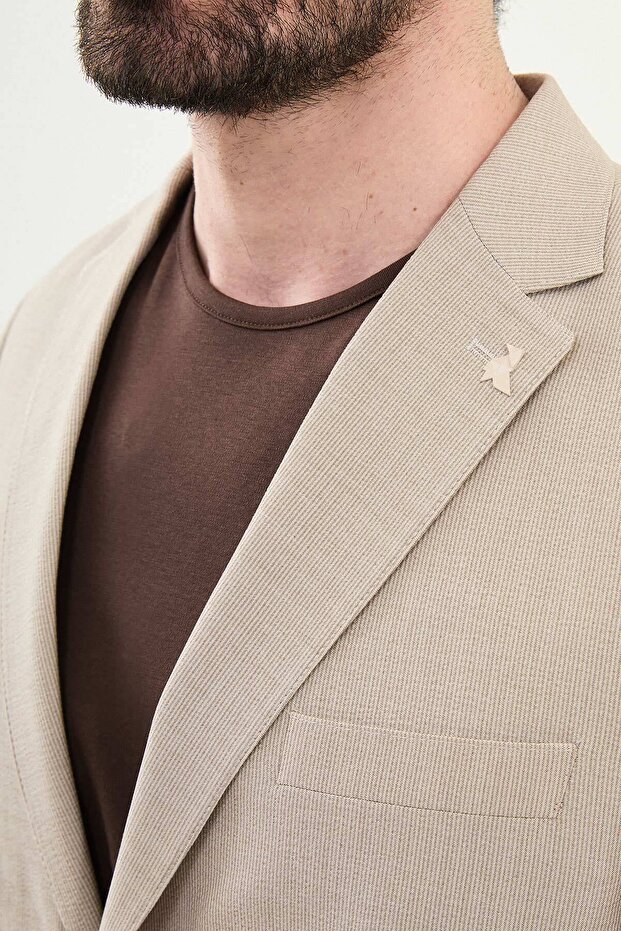 بدلة ذات ياقة أحادية - 2