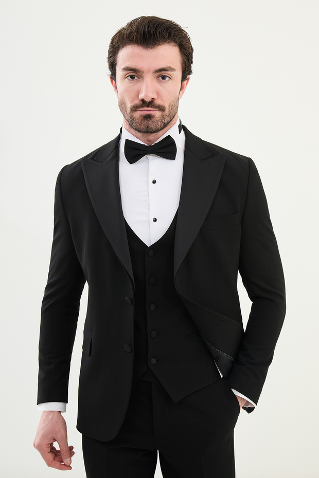 Suit Pointed Collar - 4