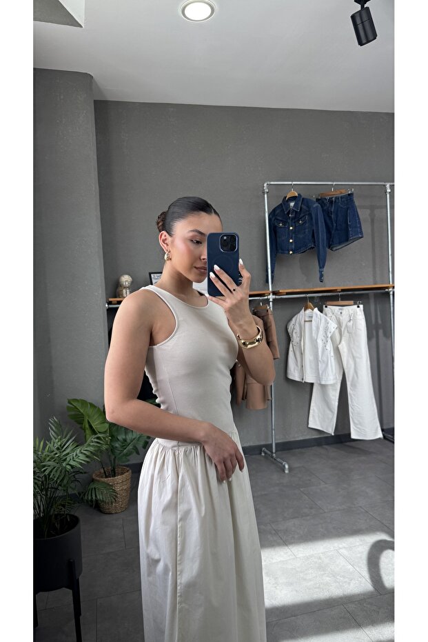 Rochie lungă bej cu decolteu - 4