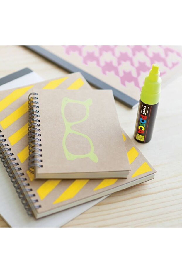 Set of 24 markers in a folder with handle - 6